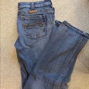 Like new cowgirl tuff jeans